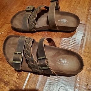 Bass birkenstock style shoes size 6